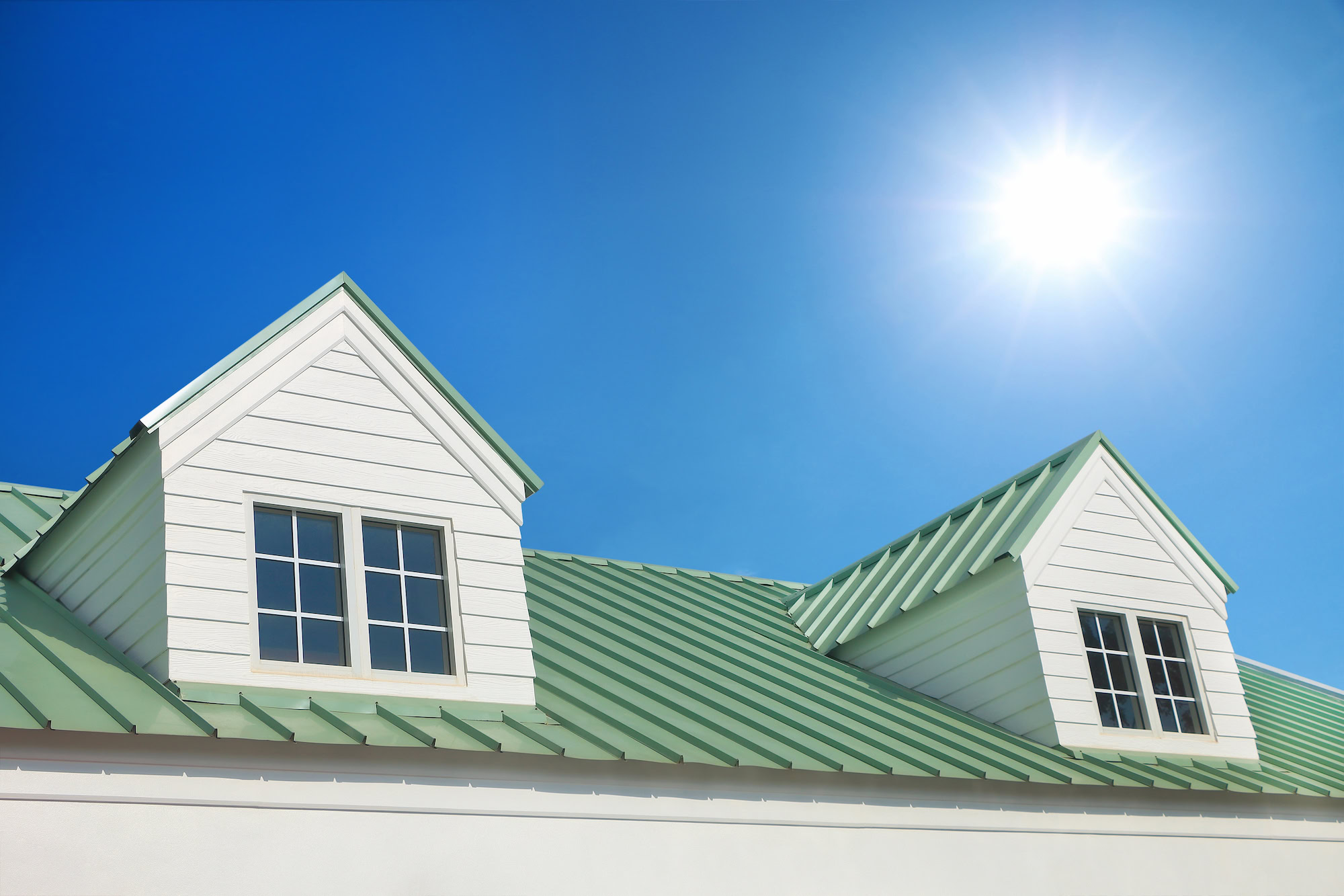 Green metal roofing on Coastal Mississippi house